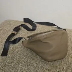ERA. イーラ BUBBLE CALF ROLLTOP BAG 3L GRAY - メルカリ