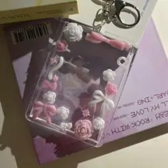 トレカキーホルダー　韓国　y2k トレカ　レジンデコ　トレカケース　薔薇 リボン