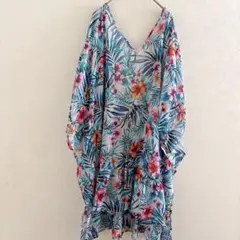 ノーブランド 花柄 チュニック Ｖネック ゆったり 白青赤 シフォン ビーチのサムネイル