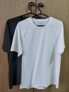 ユニクロドライクルーネックTシャツ白、黒