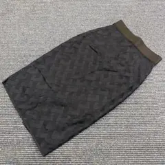 美品【MILLY】チェック柄　ハイウエストタイトスカート　ネイビー　0のサムネイル