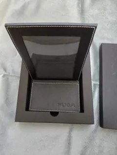 FUGA スタンド式フォトフレーム 黒　本革