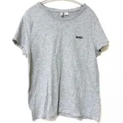 DIVIDED NASAロゴ Tシャツ L 半袖 トップス グレーのサムネイル