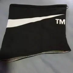 NIKEリバーシブルネックウォーマー TMロゴ付き