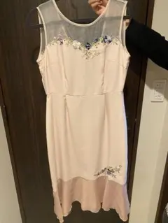 Lily brown 刺繍ワンピース