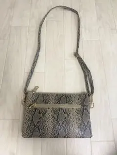 アニマル柄ショルダーバッグ