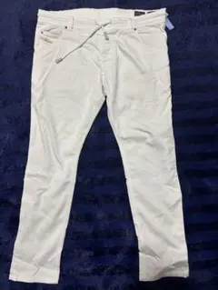 DIESEL KROOLEY JOGG JEANS ホワイト