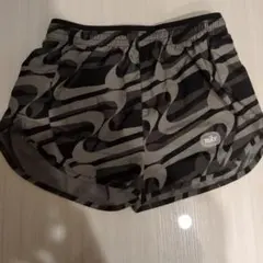 Nike DRI-FIT ランニングショーツ Sサイズ