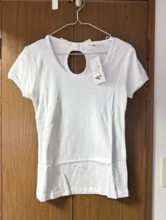 新品だけど難あり　　ホワイト 半袖 Tシャツ バックリボンのサムネイル
