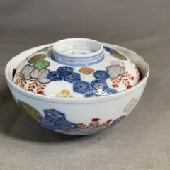 【古伊万里文】有田焼の伝統　古伊万里文　染錦亀甲鳳凰文　蓋付飯碗のサムネイル