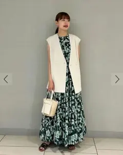 半額　新品　Ballsey トゥモローランド ベスト　ジレ　36のサムネイル