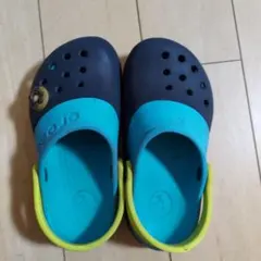 Crocs キッズサンダル ネイビー/ターコイズ