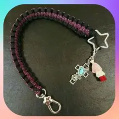 スマホ ストラップ　パラコード ハンドストラップ　花クロスチャーム　ハンドメイド