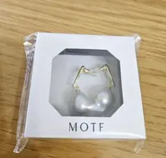 MOTF パールホワイト ドロップ型ピアス