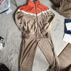 NIKE ベロア セットアップ