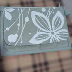 花柄ナイロン収納ポーチカード入れ
