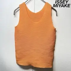 希少カラー 美品 イッセイミヤケ Aライン プリーツ デザイン タンクトップ Mのサムネイル