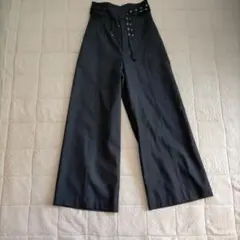 新品 BEAMS きれいめセンタープレススラックス 黒ハイウエストパンツ ＳМ