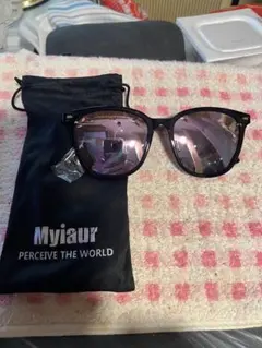 Myiaur サングラス ブラックフレーム　偏光ミラーパープル、ブルーレンズ