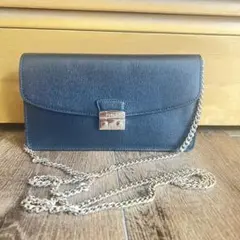 FURLA ブラックレザーショルダーバッグ