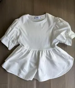 AZUL フレアスリーブ ホワイトトップス