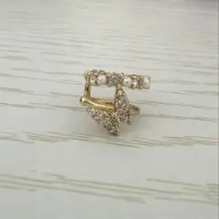 イヤリング　イヤーカフ　蝶々