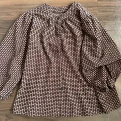 しまむらブラウン系花柄七分袖シャツ