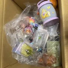 ディズニーランド レトロ 安全ピン付き フィギュア 9点セット - メルカリ
