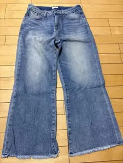 フリンジ裾 ブルーフレアパンツ