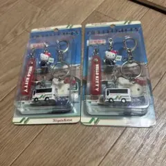 サンリオ ハローキティ スクールバス キーホルダーセット - メルカリ