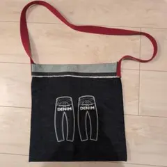 Item thumbnail for item 91594a59-4299-4af6-86f6-f582e9bfe35b