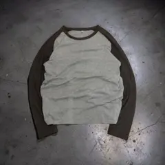 archive y2k 00sOLDUNIQLO raglan l/s tee