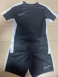 Nike DRI-FIT スポーツウェア Sサイズ　kids