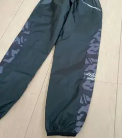 アンダーアーマー　ウインドブレーカー下　150