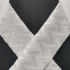半襟 プラチナホワイトの矢羽模様 白銀 刺繍半襟 半衿