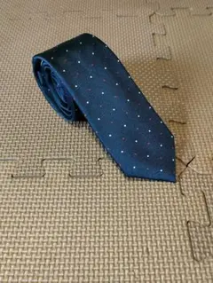ほぼ未使用 洋服の青山 パーソンズ ネイビー レッド ドット ネクタイのサムネイル