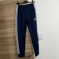 adidas ネイビー サイドストライプ パンツ