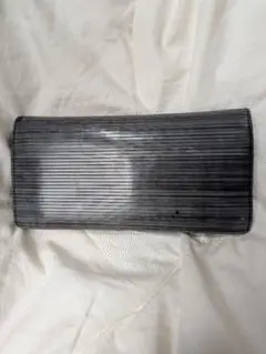 ブラックレザー長財布 ストライプデザイン