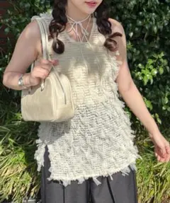 バースデイルーム チュール フリンジ リボン 白 ノースリーブ シアートップス