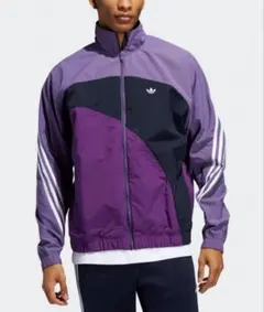 adidas originals オフセンター ウィンドブレーカー