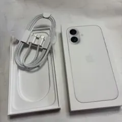Apple iPhone 17 ホワイト 空き箱とケーブル