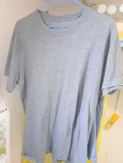 グレー 無地 半袖Tシャツのサムネイル