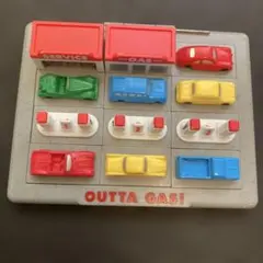 ボーネルンド　OUTTA GAS! ガソリンスタンドへ急げ！スライドパズルのサムネイル
