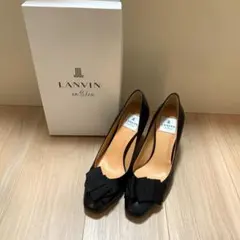LANVIN en Bleu ブラックハイヒール