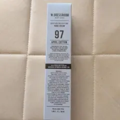 W.DRESSROOM モイスチャライジングパフュームハンドクリーム 97