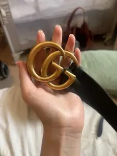 GUCCI ブラックレザーベルト GGロゴ