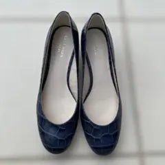COLE HAAN ネイビー クロコダイル風 フラットパンプスのサムネイル