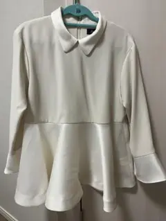 ❤︎SONO❤︎【新品、タグ付】バックダブルフレアブラウス IVORY 