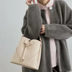 VIS 2WAY ハートカットバッグ　ショルダーバッグ　ハートのサムネイル