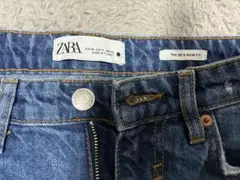 ZARA THE 90'S MOM FIT デニムパンツ EUR36のサムネイル